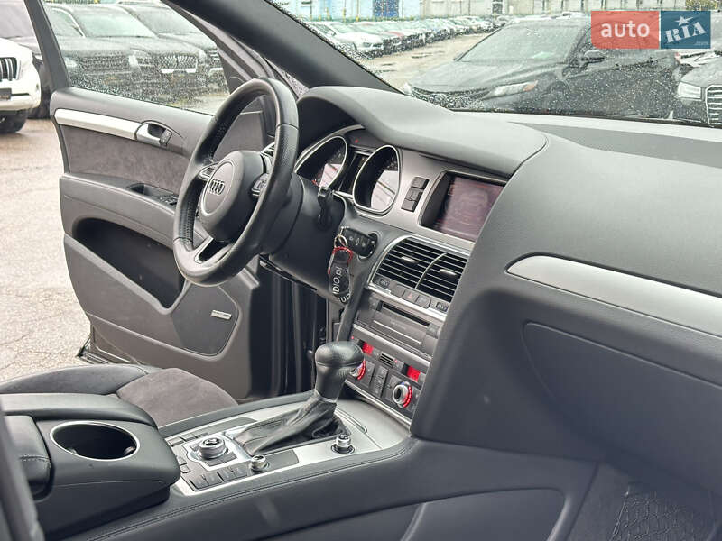 Позашляховик / Кросовер Audi Q7 2011 в Харкові