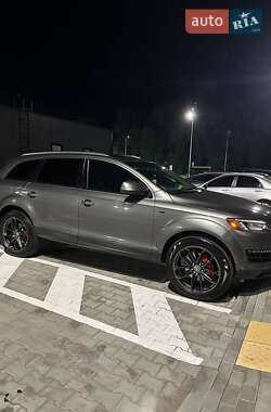 Внедорожник / Кроссовер Audi Q7 2012 в 