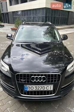 Внедорожник / Кроссовер Audi Q7 2011 в 
