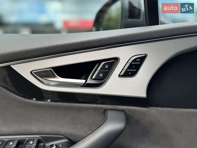 Внедорожник / Кроссовер Audi Q7 2016 в Луцке
