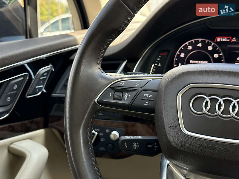 Внедорожник / Кроссовер Audi Q7 2017 в Львове