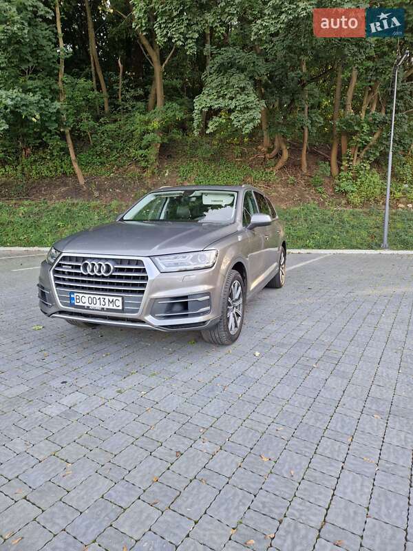 Внедорожник / Кроссовер Audi Q7 2016 в Львове