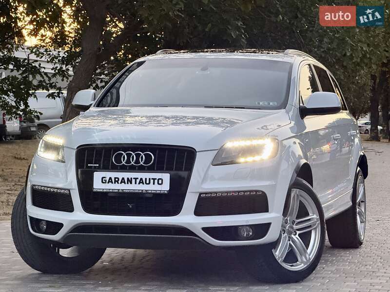 Позашляховик / Кросовер Audi Q7 2014 в Одесі