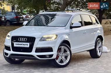 Позашляховик / Кросовер Audi Q7 2014 в 