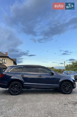 Позашляховик / Кросовер Audi Q7 2012 в 