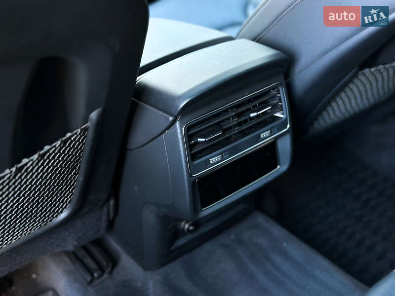 Внедорожник / Кроссовер Audi Q7 2023 в Киеве