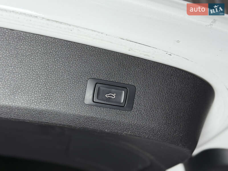 Позашляховик / Кросовер Audi Q7 2013 в Одесі