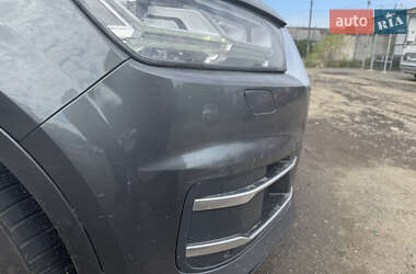 Позашляховик / Кросовер Audi Q7 2017 в 