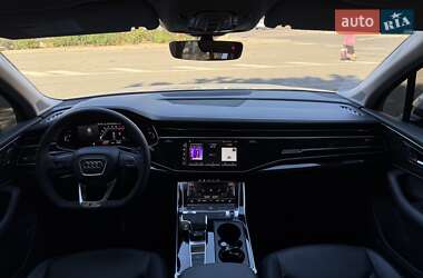 Внедорожник / Кроссовер Audi Q7 2022 в 