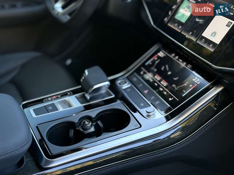 Позашляховик / Кросовер Audi Q7 2022 в Одесі