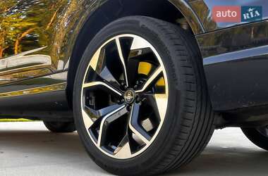 Внедорожник / Кроссовер Audi Q7 2017 в 