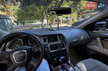Позашляховик / Кросовер Audi Q7 2008 в 
