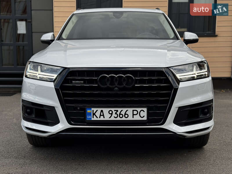 Внедорожник / Кроссовер Audi Q7 2017 в Киеве