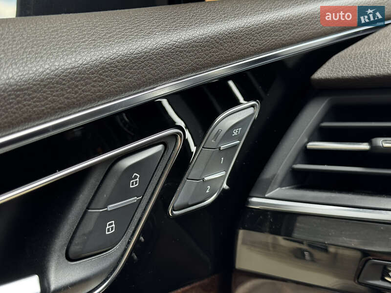 Внедорожник / Кроссовер Audi Q7 2017 в Киеве