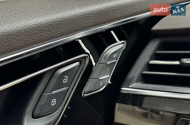 Внедорожник / Кроссовер Audi Q7 2017 в 