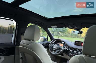 Внедорожник / Кроссовер Audi Q7 2018 в 