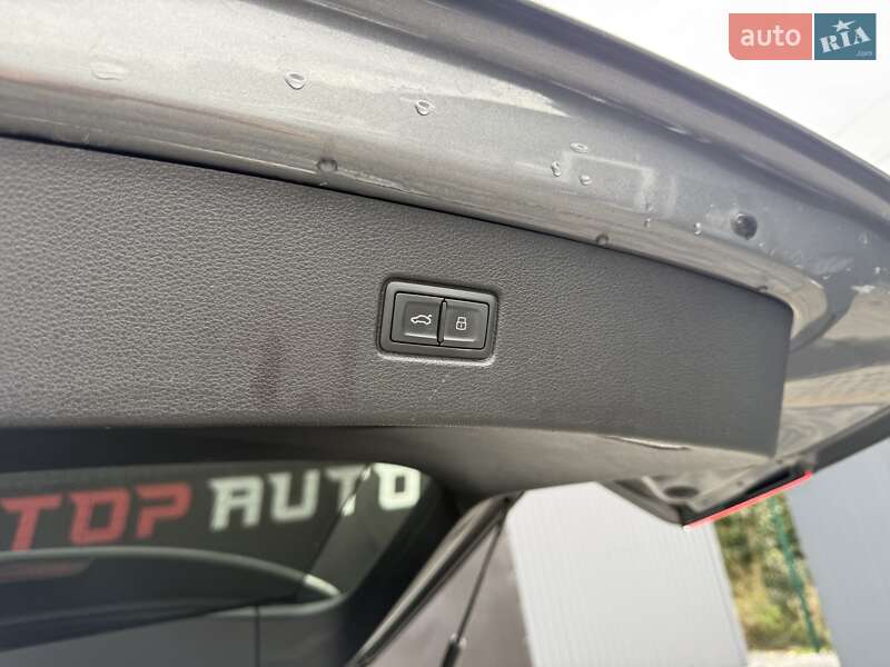 Внедорожник / Кроссовер Audi Q7 2017 в Львове