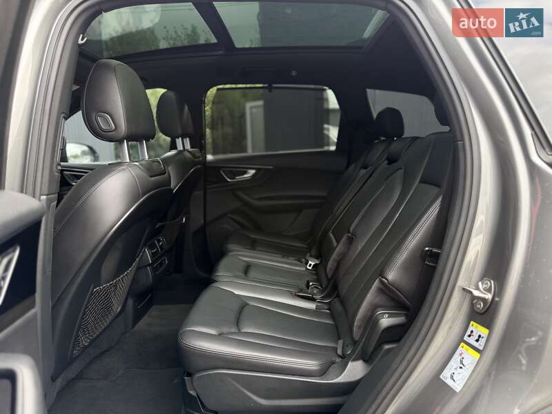 Внедорожник / Кроссовер Audi Q7 2017 в Львове