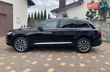 Позашляховик / Кросовер Audi Q7 2016 в 