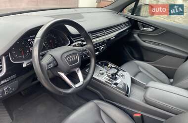 Позашляховик / Кросовер Audi Q7 2016 в 