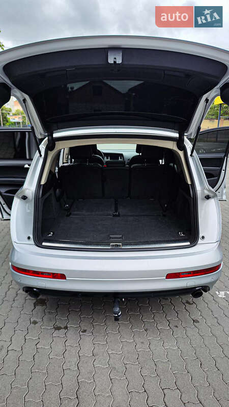 Позашляховик / Кросовер Audi Q7 2011 в Луцьку