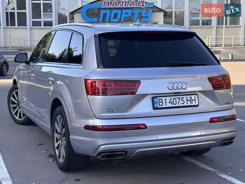 Внедорожник / Кроссовер Audi Q7 2018 в Черкассах