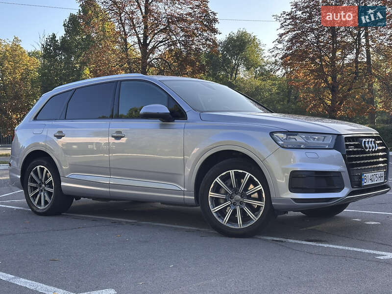 Внедорожник / Кроссовер Audi Q7 2018 в Черкассах