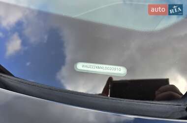 Позашляховик / Кросовер Audi Q7 2020 в 