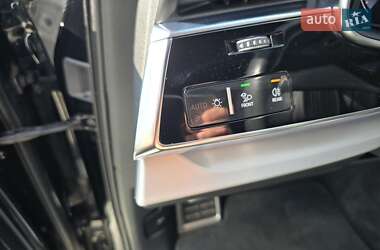 Позашляховик / Кросовер Audi Q7 2020 в 