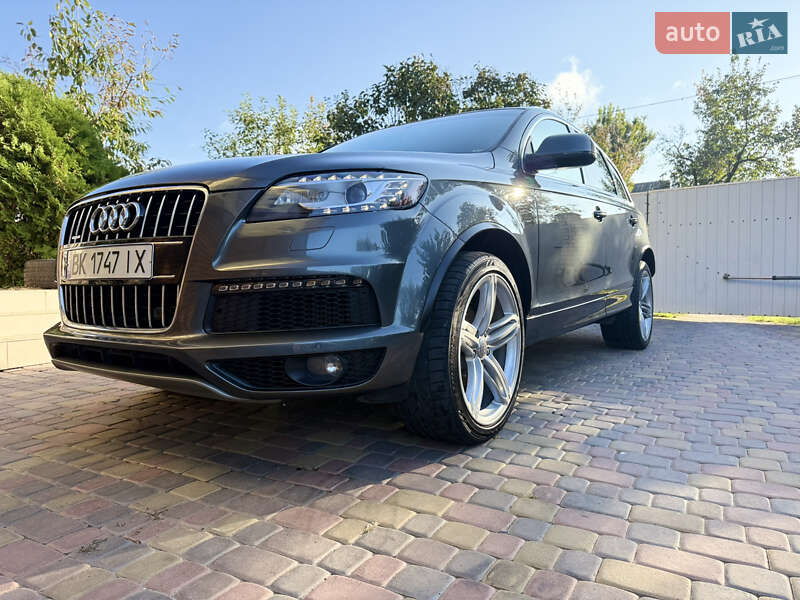 Внедорожник / Кроссовер Audi Q7 2011 в Ровно