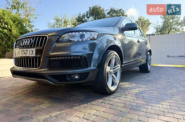 Позашляховик / Кросовер Audi Q7 2011 в 