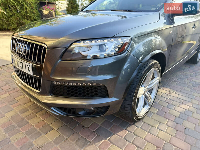 Внедорожник / Кроссовер Audi Q7 2011 в Ровно
