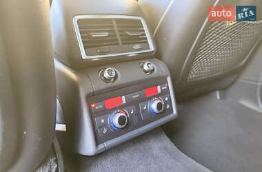 Позашляховик / Кросовер Audi Q7 2011 в 