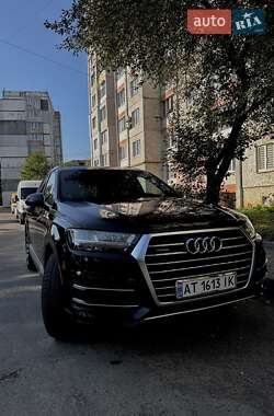 Внедорожник / Кроссовер Audi Q7 2016 в 