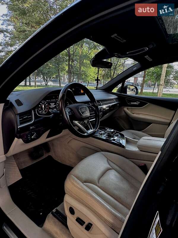 Внедорожник / Кроссовер Audi Q7 2016 в Ивано-Франковске