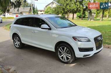Внедорожник / Кроссовер Audi Q7 2015 в 