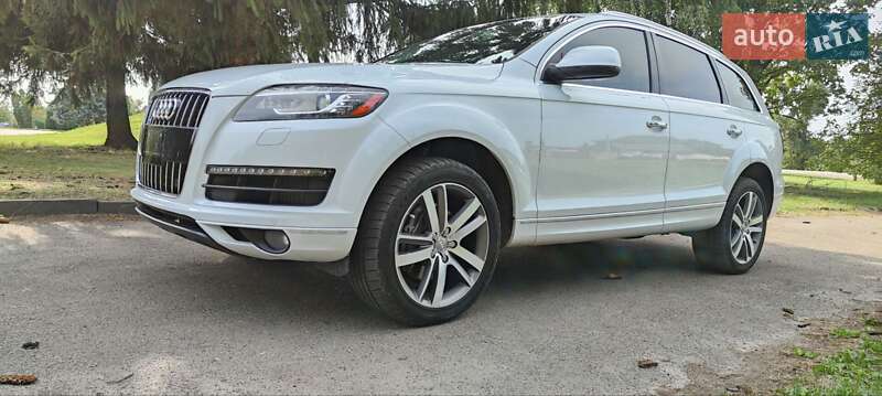 Позашляховик / Кросовер Audi Q7 2015 в Дубні