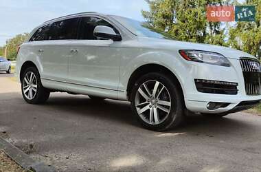 Внедорожник / Кроссовер Audi Q7 2015 в 
