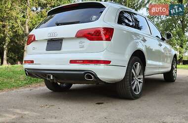 Внедорожник / Кроссовер Audi Q7 2015 в 