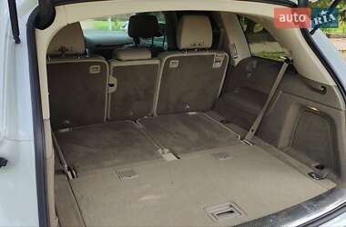 Внедорожник / Кроссовер Audi Q7 2015 в 