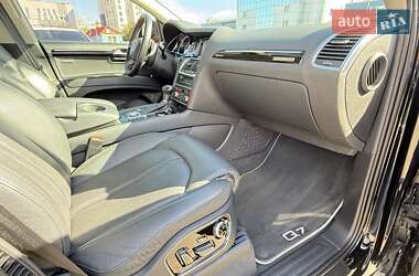 Внедорожник / Кроссовер Audi Q7 2015 в Киеве