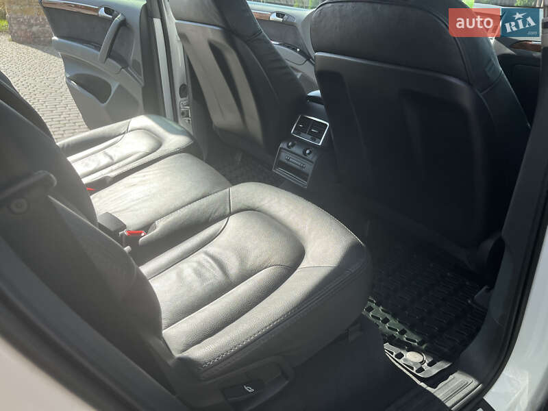 Позашляховик / Кросовер Audi Q7 2013 в Тернополі