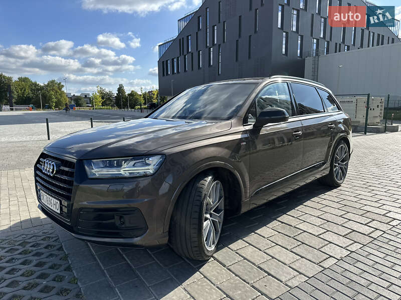 Audi Q7 2016