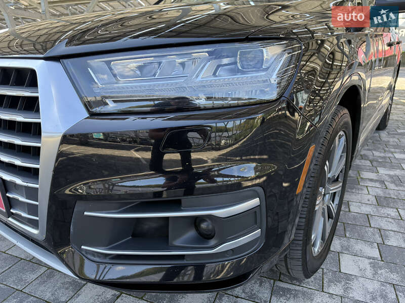 Позашляховик / Кросовер Audi Q7 2017 в Львові