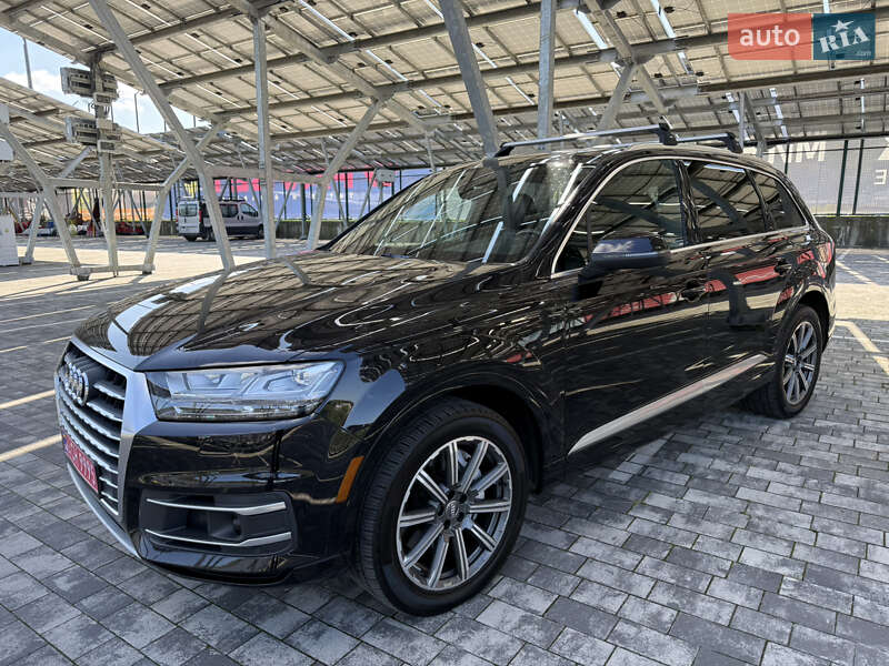 Позашляховик / Кросовер Audi Q7 2017 в Львові