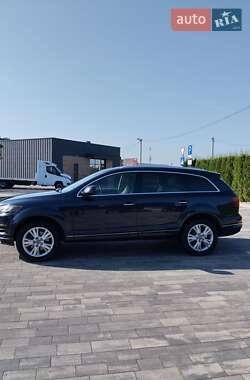 Позашляховик / Кросовер Audi Q7 2010 в 