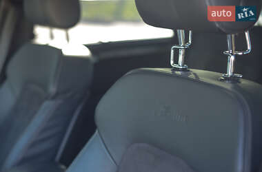 Позашляховик / Кросовер Audi Q7 2006 в 