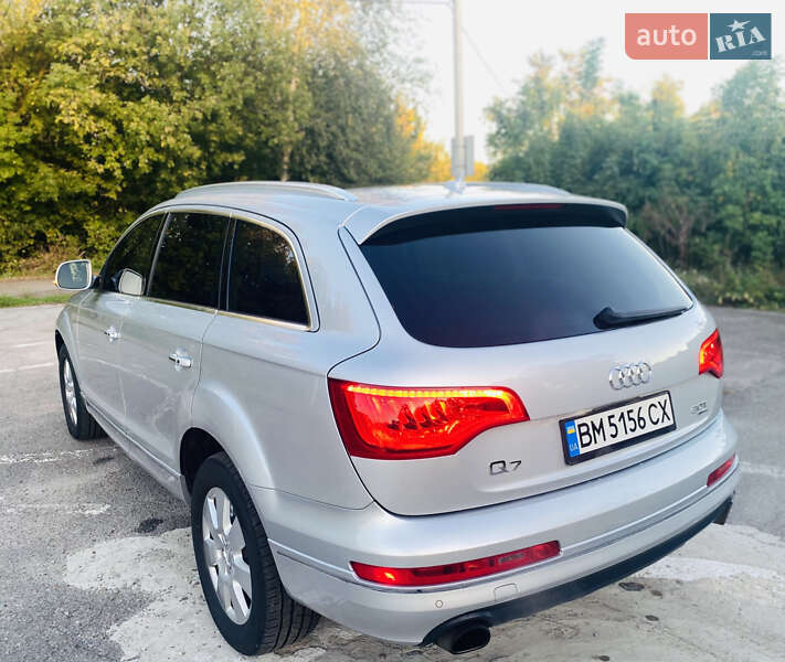 Позашляховик / Кросовер Audi Q7 2013 в Конотопі