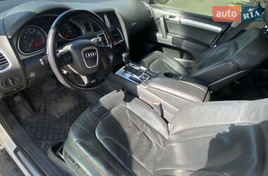 Внедорожник / Кроссовер Audi Q7 2007 в 