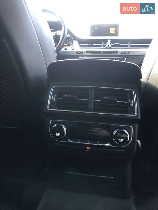Позашляховик / Кросовер Audi Q7 2015 в Тернополі